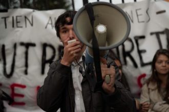 Mouvement lycéen : à l’approche des vacances scolaires, les élèves mobilisés en appellent au relais des étudiants et des « gilets jaunes »
