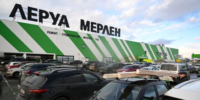 Comment le Kremlin orchestre la reprise des actifs russes de Leroy-Merlin, d’Auchan, de Nestlé et de FM Logistic