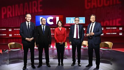 Présidentielle 2027 : les cinq candidats de la primaire socialiste s'affrontent à l'occasion d'un dernier débat télévisé avant le vote