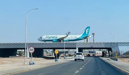 L'aéroport de Riyad a été touché par une attaque faisant plusieurs blessés, annonce l'aviation civile saoudienne en pleine guerre avec le houthis