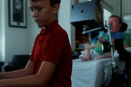 Actualité : “J'écris ceci avec mon cerveau” : grâce à Neuralink, ce père paralysé tourne à nouveau le regard vers ses enfants